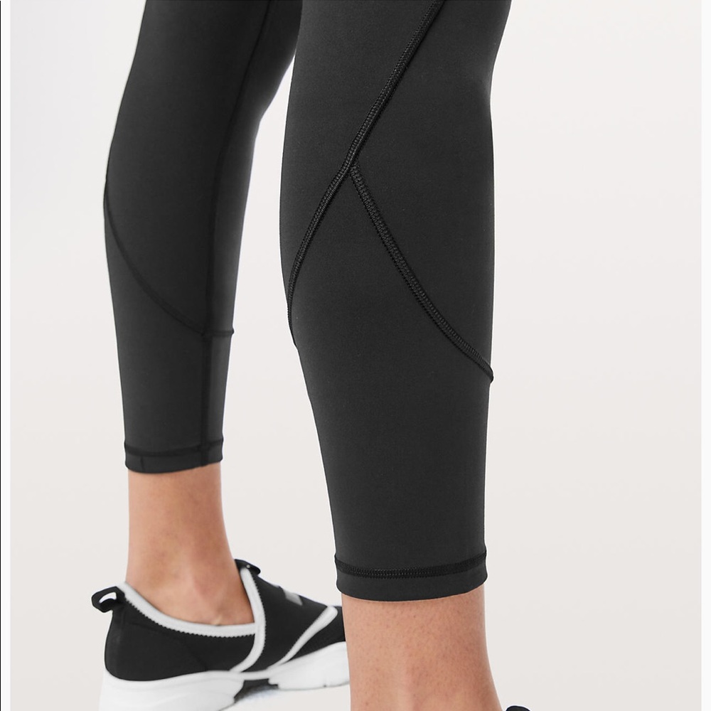 Lululemon In Movement 7/8 Tight Everlux 25 - Picture 4 of 7